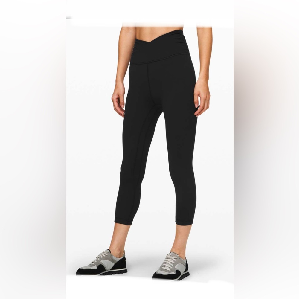 Lululemon joggers size 6